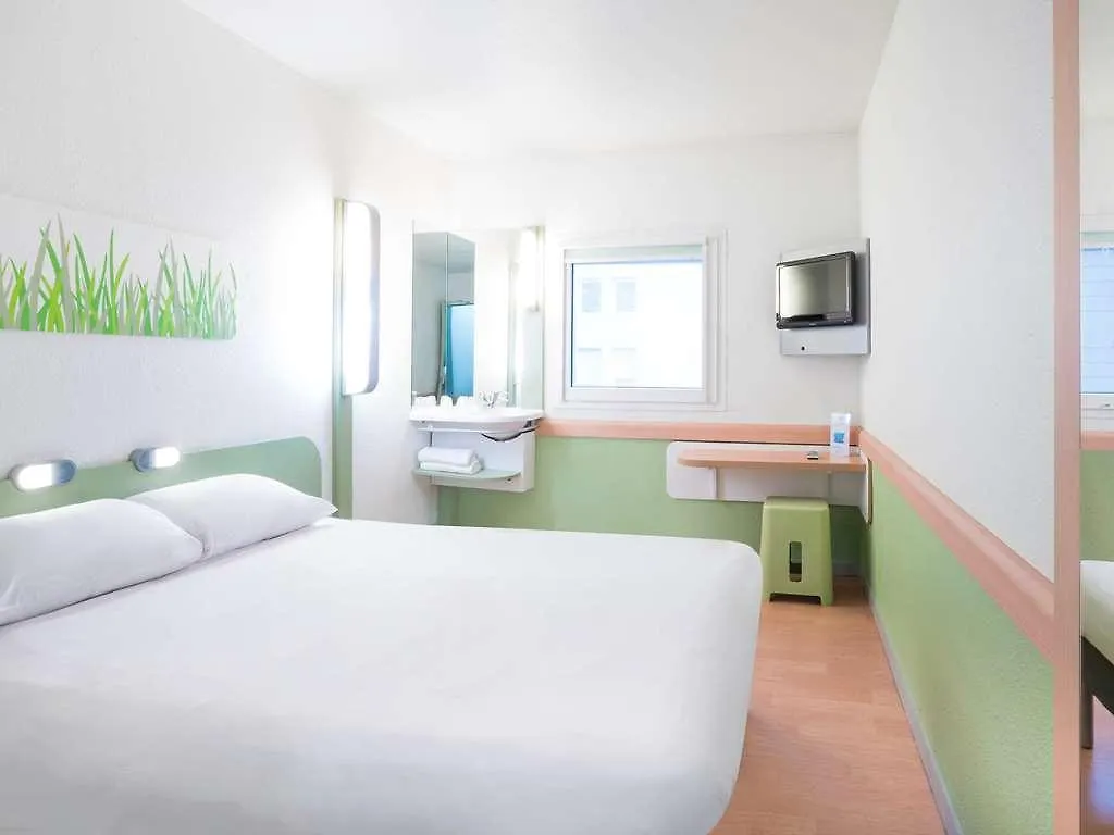 Ibis Budget Paris Porte De Montmartre Saint-Ouen  France