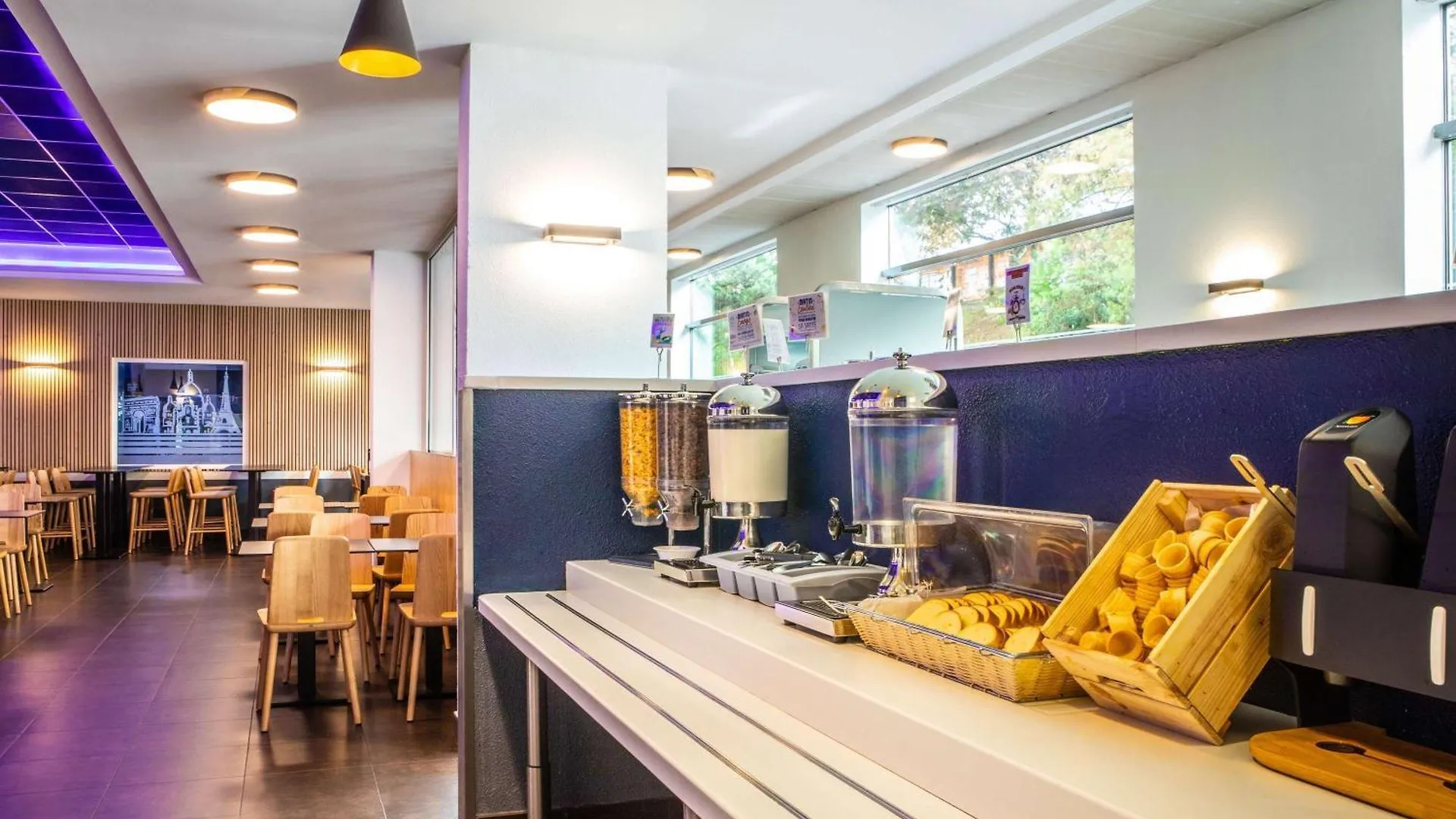 **  מלון סן-קואן Ibis Budget Paris Porte De Montmartre צרפת